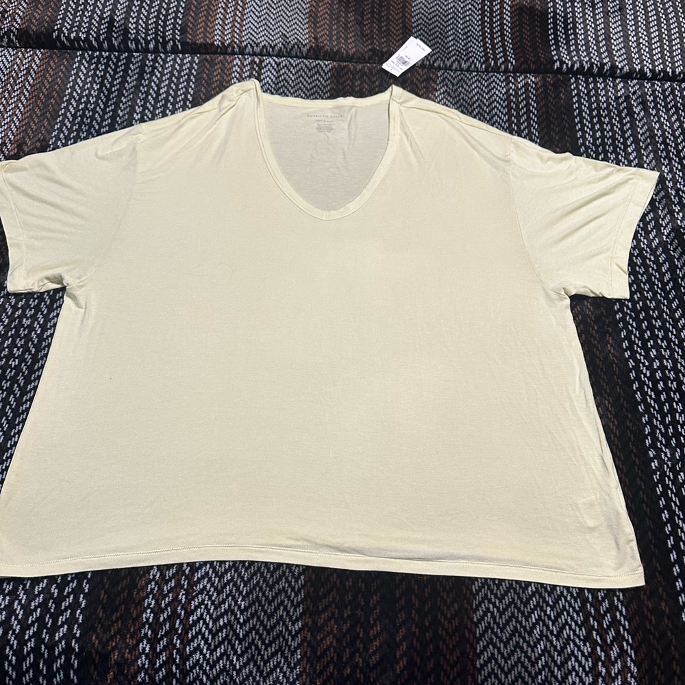 Women's American Eagle T-shirt